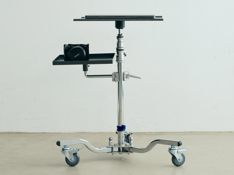 MULTI-FUNCTIONALUTILITY TRAY